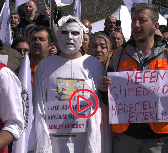 Kadıköy'de EYT eylemi: Kademeyi veren oyumuzu alacak