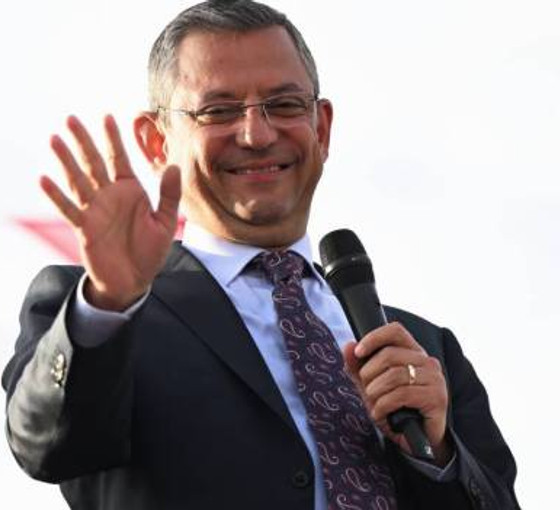 Özgür Özel'den 'anket' açıklaması: Kafa kafaya yarışıyoruz