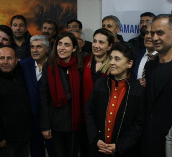 Leyla Zana Batman'dan seslendi: Bu halk her koşulda iradesine ve mücadelesine güçlü bir şekilde sahip çıkmıştır