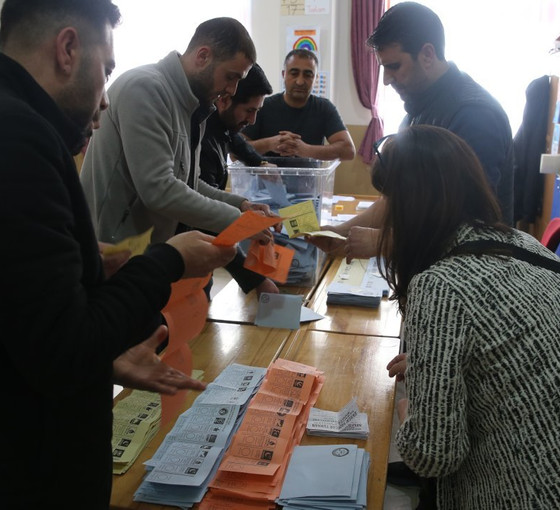 Seçime katılım oranı düştü: 10 puanlık fark var