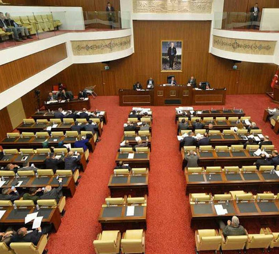 Ankara Büyükşehir Belediyesi'nde meclis çoğunluğu hangi partide?
