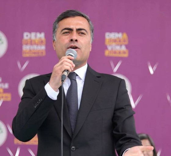 CHP'li isimlerden, Abdullah Zeydan'ın seçilme hakkının gasp edilmesine tepki