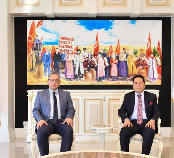 Ahmet Özer'e ilk ziyaret, Esenyurt Kaymakamı'ndan: 'Hayırlı olsun'