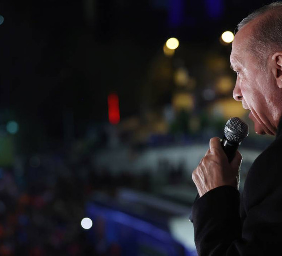 On binlerce kişiye Erdoğan'a hakaret suçlaması