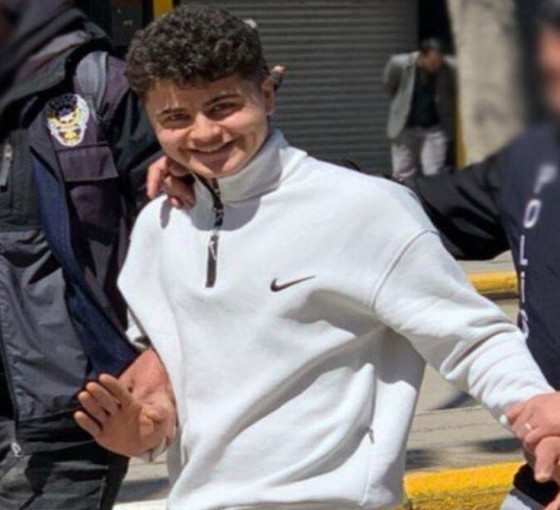 Başka çocukluk