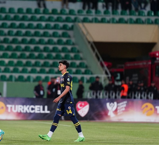 Süper Kupa finali: Fenerbahçeli futbolcular 3. dakikada sahayı terk etti
