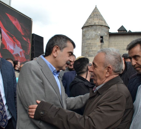 Milli Eğitim Bakanı'ndan seçim açıklaması: Şapkamızı önümüze koyup düşünme vakti