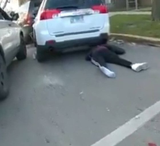 ABD'de, polisin 96 kurşun sıktığı siyah Dexter Reed öldü