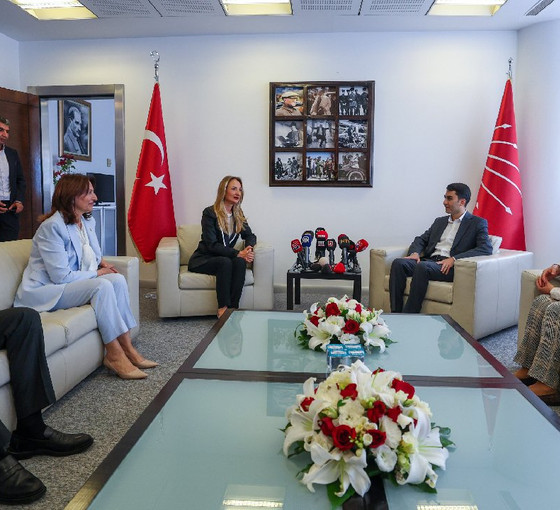 DEM Parti ve CHP'den karşılıklı bayram ziyareti: Gündemde Van, Hatay, kayyım politikaları ve siyasi tutuklular vardı