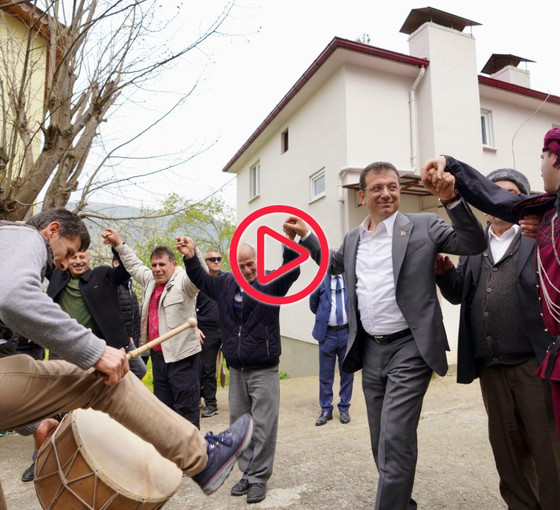 İmamoğlu bayramda doğduğu köye gitti, horon tepti