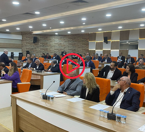 AKP’li başkan komisyon üyesi sayısını 5’ten 3’e düşürdü… AKP ve CHP’li Meclis üyeleri birbirine girdi