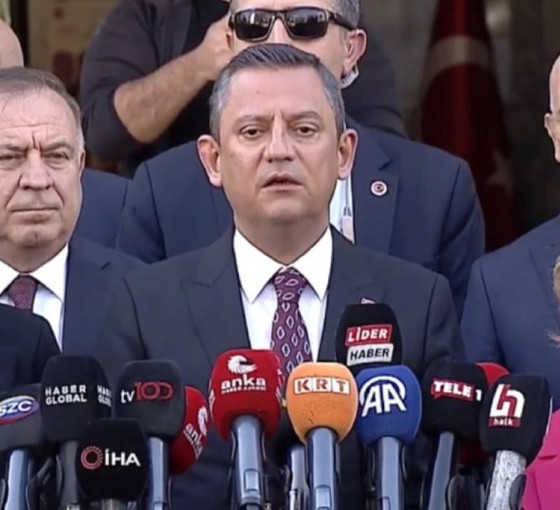 Özgür Özel'den YSK'ye 'tam kanunsuzluk' başvurusu