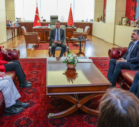 DİSK'ten 1 Mayıs öncesi CHP'ye ziyaret