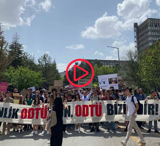 ODTÜ'lü öğrenciler rektörlüğe yürüdü: 'Devrim'siz şenlik olmaz'
