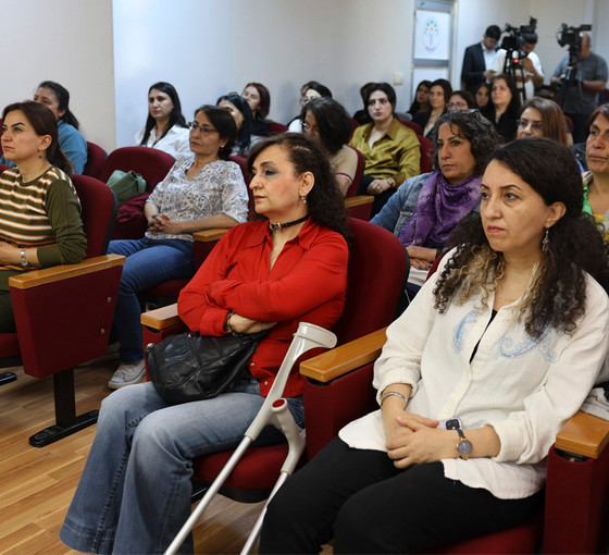 DEM Parti Kadın Meclisi: Kadınlar coğrafyayı mora boyadı