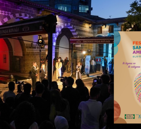 Biz festivaldeyiz