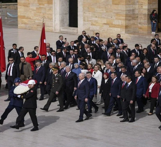 Anıtkabir'de 23 Nisan töreni yapıldı