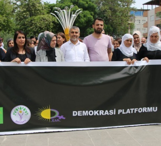 Batman ve Siirt'te Makbule Özer’in tutuklanması protesto edildi