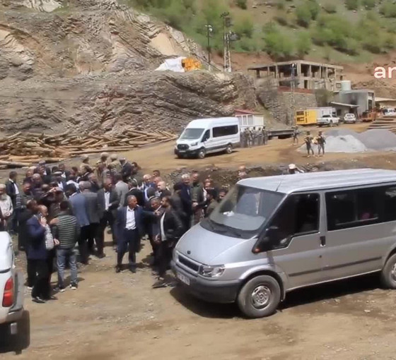 Hakkari'de madenlere karşı başlatılan nöbet ikinci gününde: 'Çalışmalar derhal durdurulsun'