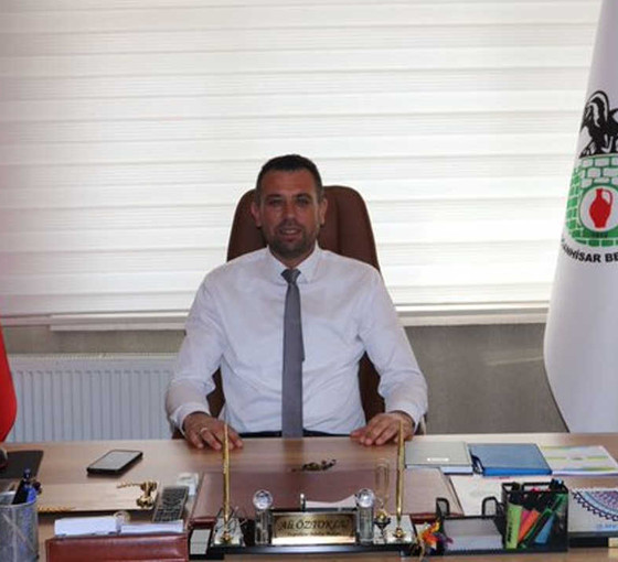 Konya'da seçim kazanan Yeniden Refah Partili belediye başkanı, partisinden istifa etti