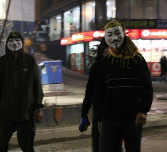 Van protestoları gerekçesiyle tutuklanan dört genç tahliye edildi