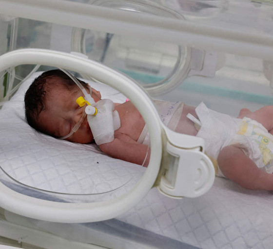 Gazze'de İsrail saldırısında annesinin rahminden kurtarılan bebek öldü