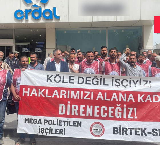 Mega Polietilen işçilerinden LCW önünde eylem: 'İşçi düşmanlığına ortak olmayın'