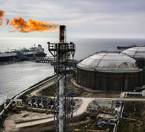 Bakan Bayraktar FT'ye açıkladı: Türkiye gaz tedarikini 'çeşitlendirmek' için ExxonMobil ile görüşüyor