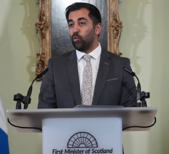 Britanya genel seçimlerini etkileyecek karar: İskoçya'da 'ilk Müslüman başbakan' Yousaf istifa etti
