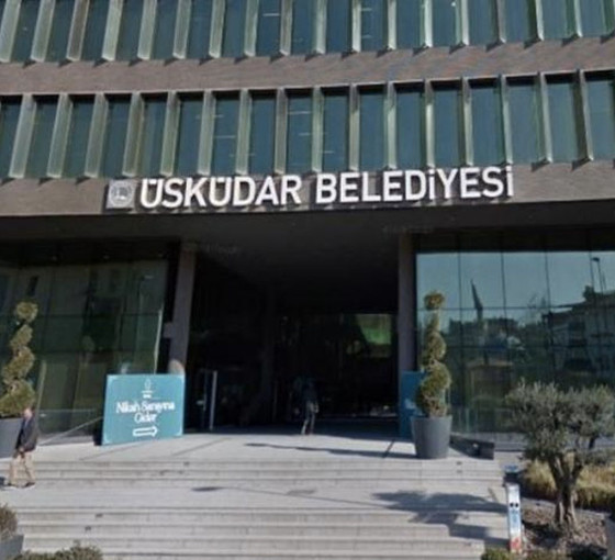 Seçimden önce AKP’de olan Üsküdar Belediyesi’nden Ensar Vakfı yöneticisine milyonluk ihaleler