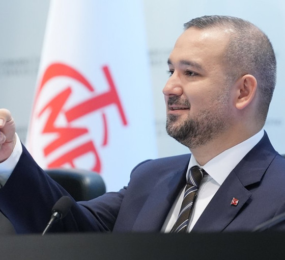 Merkez Bankası yıl sonu enflasyon tahminini yüzde 44'e yükseltti