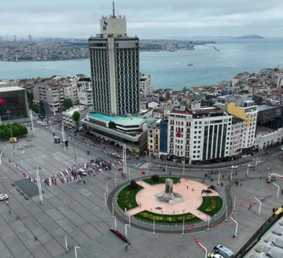 1 Mayıs ablukası altındaki Taksim havadan görüntülendi