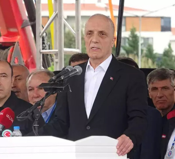 Türk-İş, 1 Mayıs'ı Bursa'da kutladı... Gündem: Asgari ücret, enflasyon, işçi hakları ve vergi sistemi