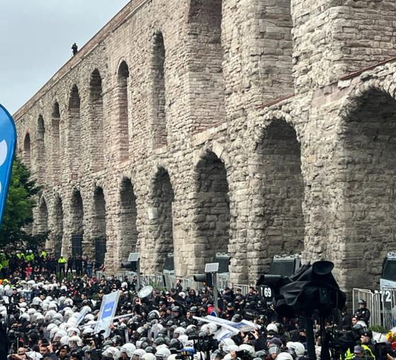 SOL Parti'den 'yürümeme' kararına tepki: 'Binlerce emekçiye sırtını dönüp alanı terk edenler...'