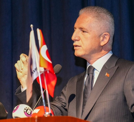 Vali Davut Gül'den 'basını süpür' açıklaması: Söylendiyse yanlış olmuştur, özür dilerim