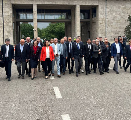 CHP'lilerden Milli Eğitim Bakanlığı önünde 'yeni müfredat' eylemi: 'Bu eğitim modelini reddediyoruz'