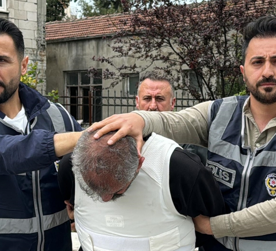 Samsun'da ortaokul öğretmeni boşanma aşamasındaki Adem Ç. tarafından öldürüldü