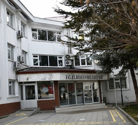 'TÜGVA, belediyeye ait binayı izinsiz, belgesiz işgal etmiş'