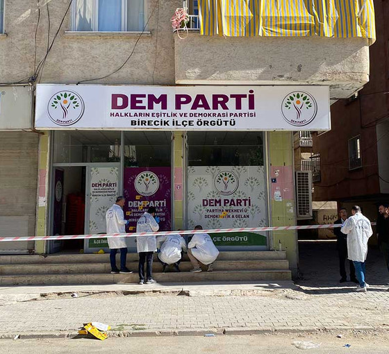 Birecik'te DEM Parti binasına ikinci saldırı