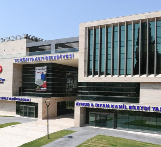 Konyaaltı'nda çifte skandal: Sahte diplomalı görevli zimmetine para geçirmiş