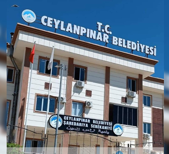 Ceylanpınar Belediye Eşbaşkanı 'T.C. ibaresi kaldırıldı' iddiasını yalanladı: 'Hâlâ yerinde duruyor'