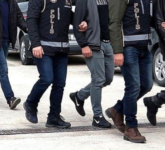 Kadıköy'deki barış mitinginde gözaltına alınan 12 kişi tutuklandı