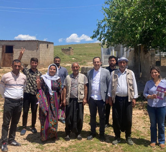 DEM Parti Hilvan’da seçim çalışmalarını sürdürüyor: 'Daha yüksek farkla tekrar kazanacağız'