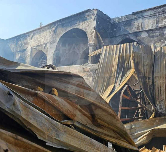 Kerkük'ün tarihi çarşısında yangın: 100'den fazla dükkan kül oldu, kundaklama şüphesi var