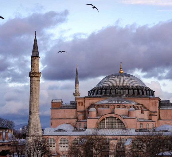 Ayasofya’nın restorasyonu Erdoğan'ın arkadaşının şirketine gitti
