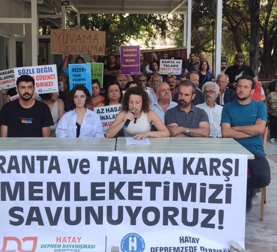 Hatay'da rezerv ve riskli alan protestosu: 'Kalıcı konutlarımızı acilen ve bedelsiz istiyoruz'
