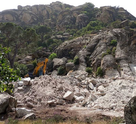 İş makineleri taş ocağı için Latmos’un kalbinde