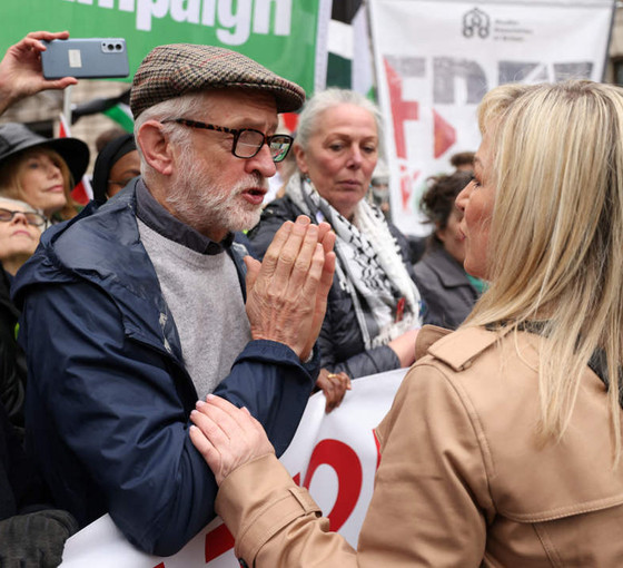İngiltere'de İşçi Partisi'nin eski lideri Jeremy Corbyn bağımsız aday oluyor