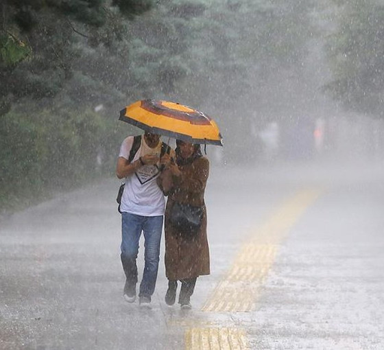 Meteoroloji uyardı: Çok sayıda ilde gök gürültülü sağanak bekleniyor
