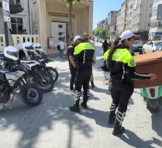 İstanbul'da 218 motosiklet sürücüsüne 1 milyon 138 bin lira para cezası kesildi